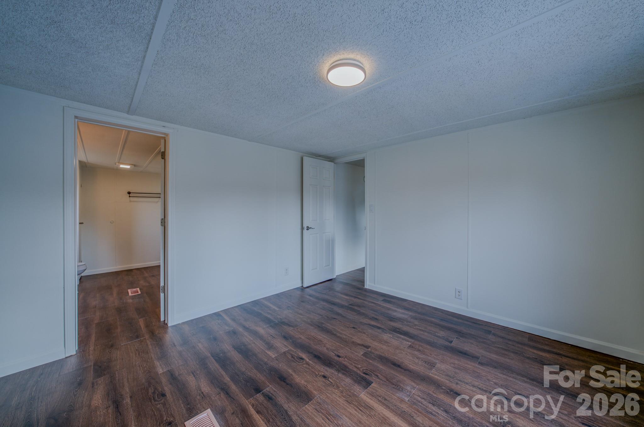 SOLOMON LUTHER LAND - Residential