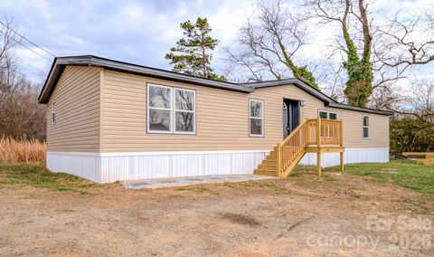 8 Teal Lane Candler NC 28715