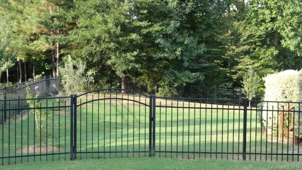 Wesley Oaks - Residential