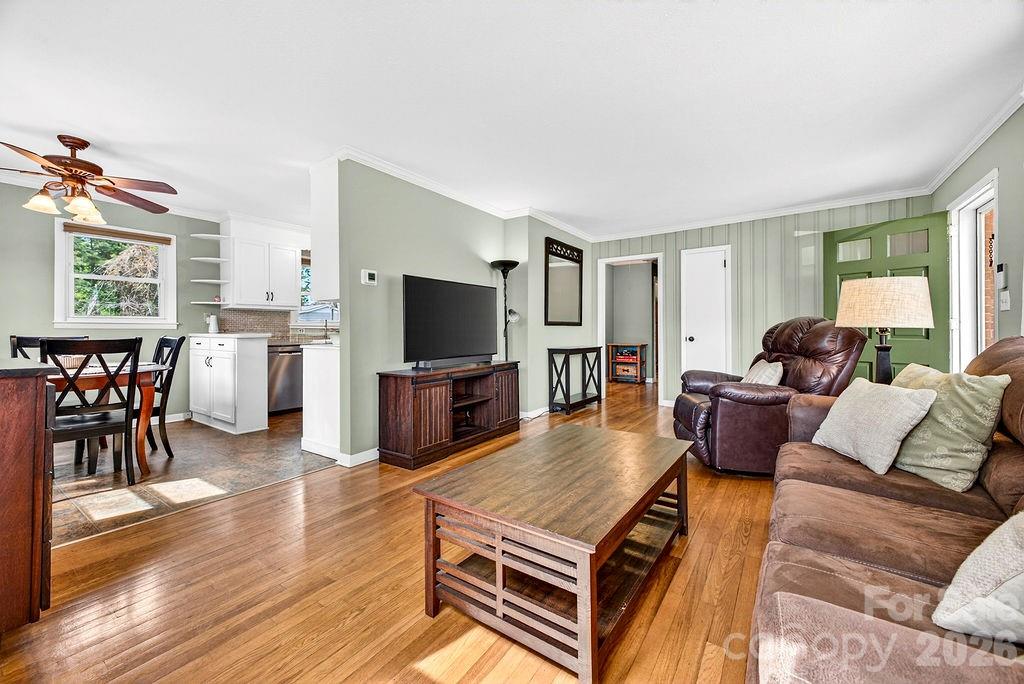 204 Oak Grove Road
