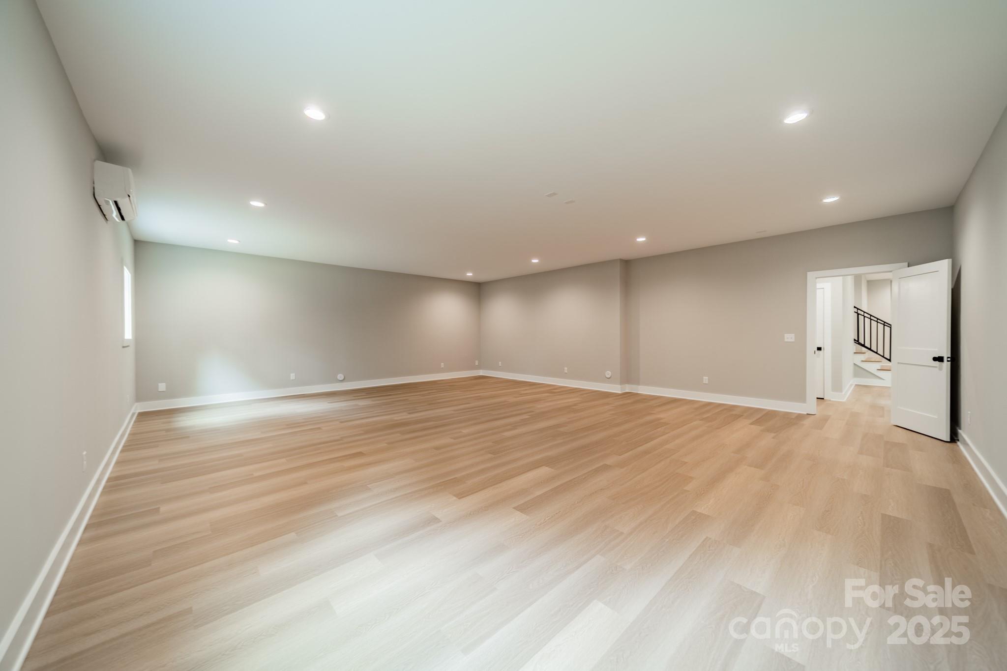 Norman Pointe - Residential