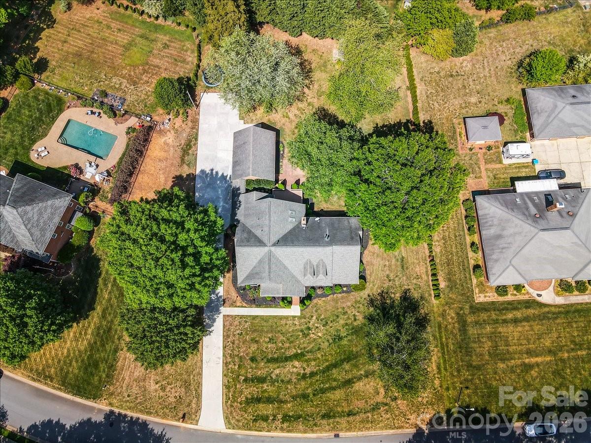 Jonathans Landing - Residential