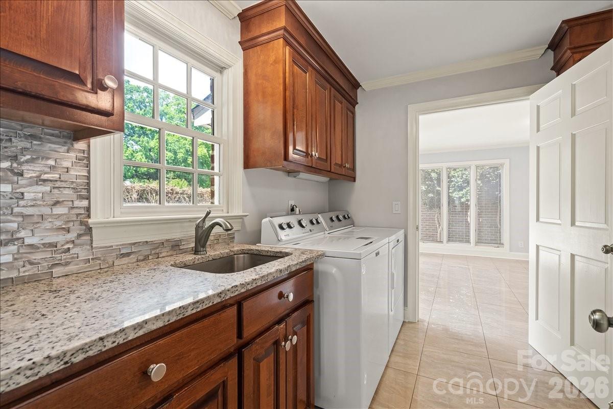 Jonathans Landing - Residential