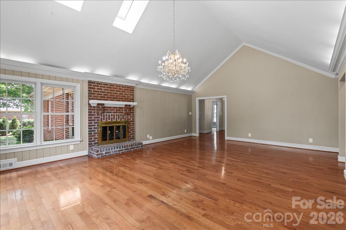 Jonathans Landing - Residential