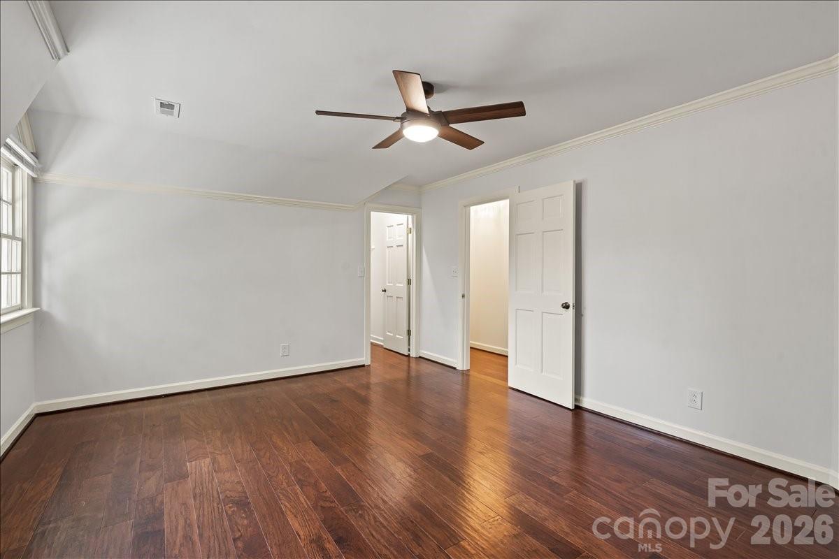 Jonathans Landing - Residential