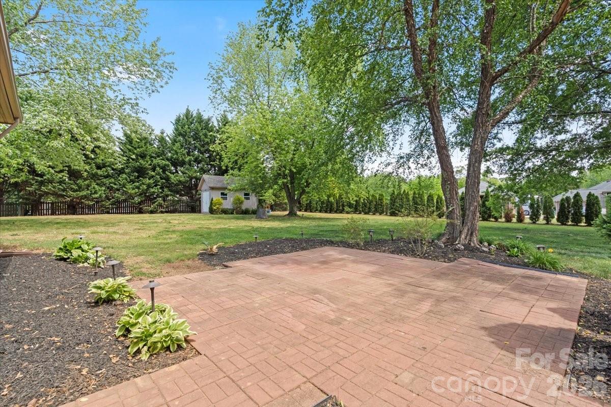 Jonathans Landing - Residential