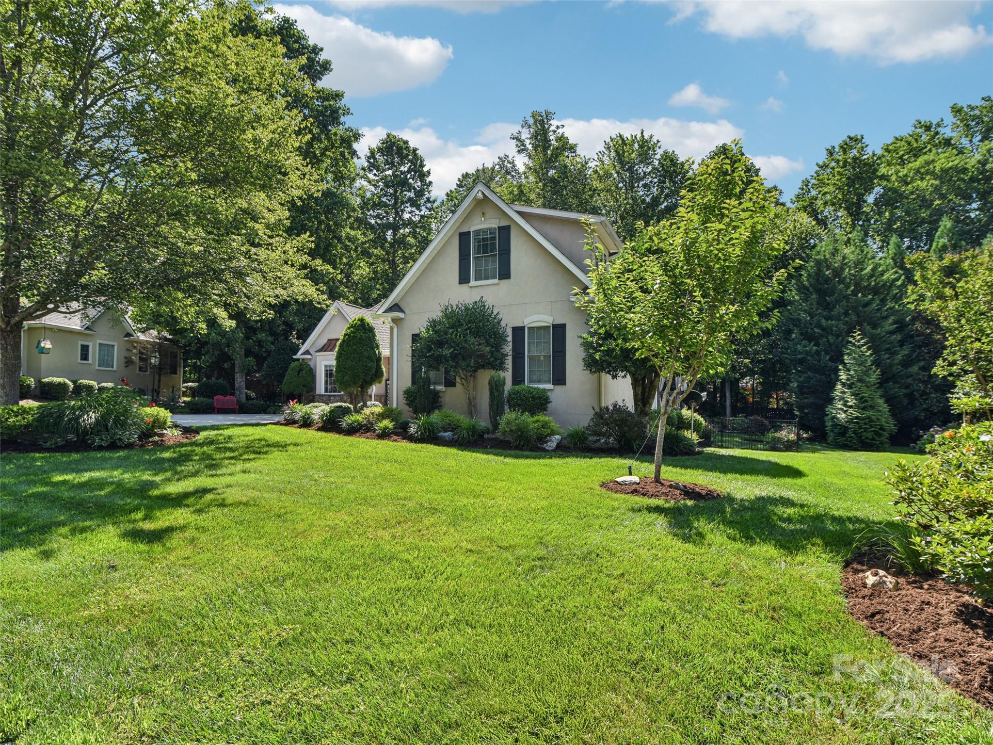 145 Fernbrook Way