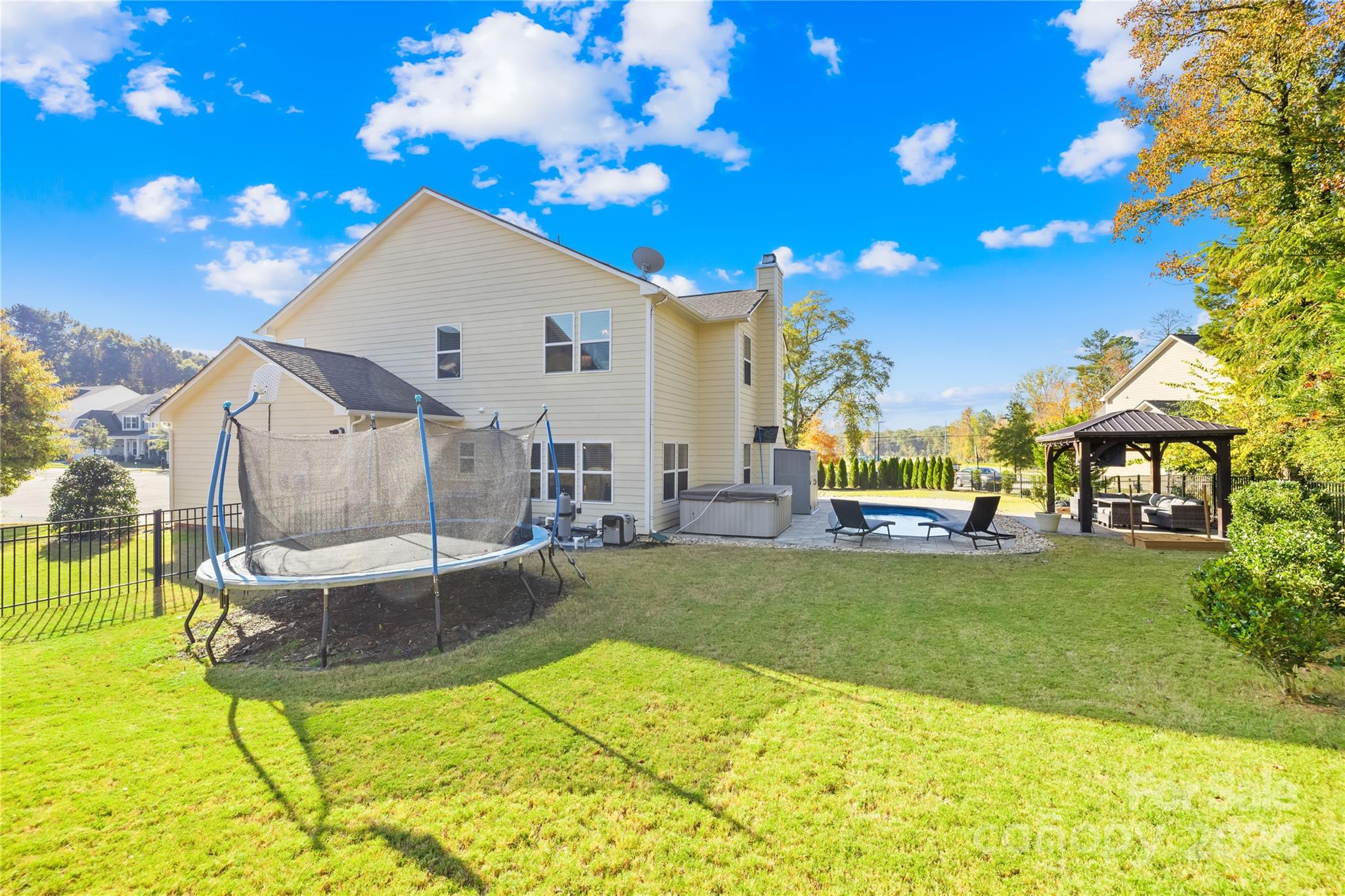 Lake Ridge - Residential