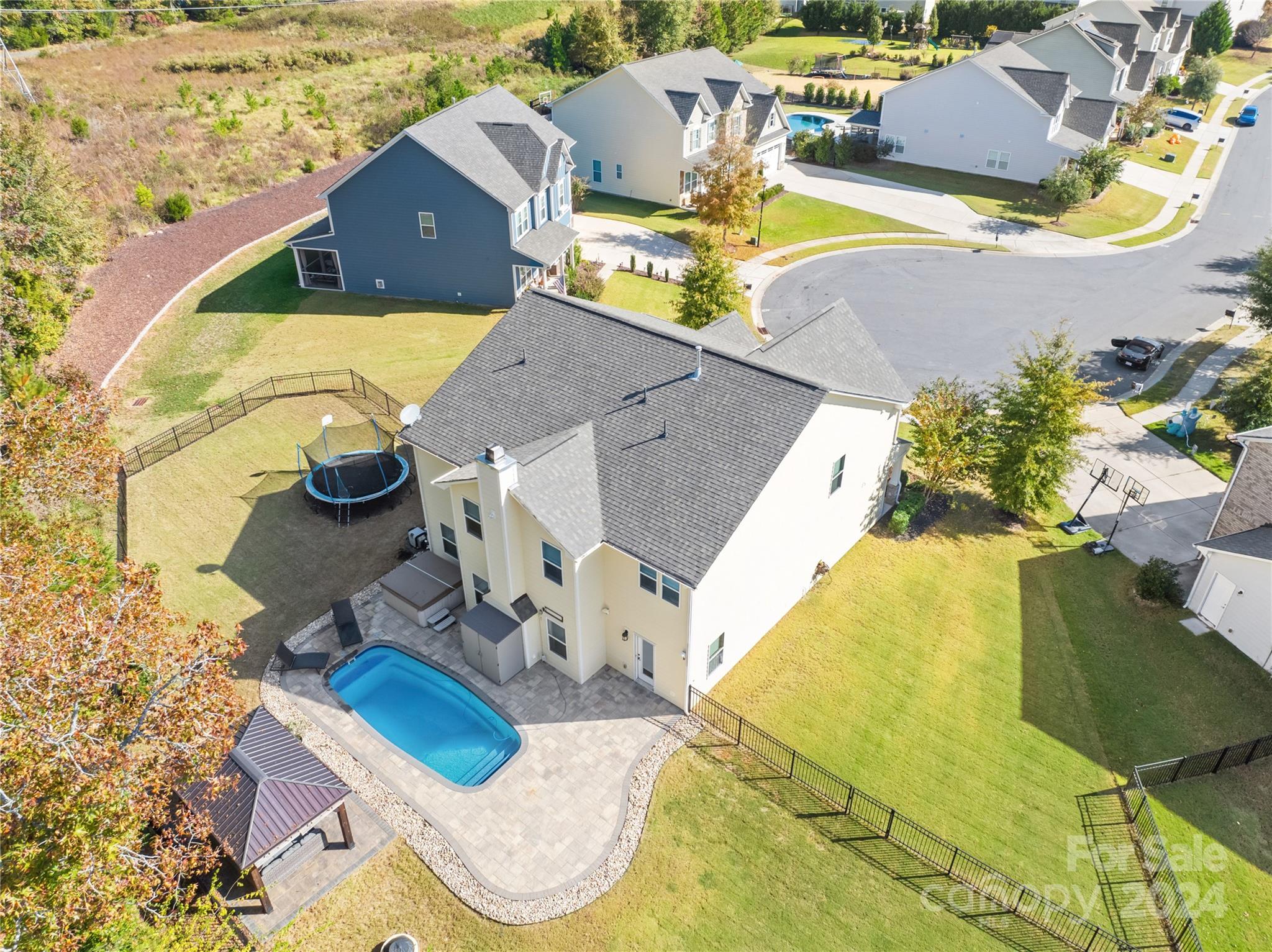 Lake Ridge - Residential