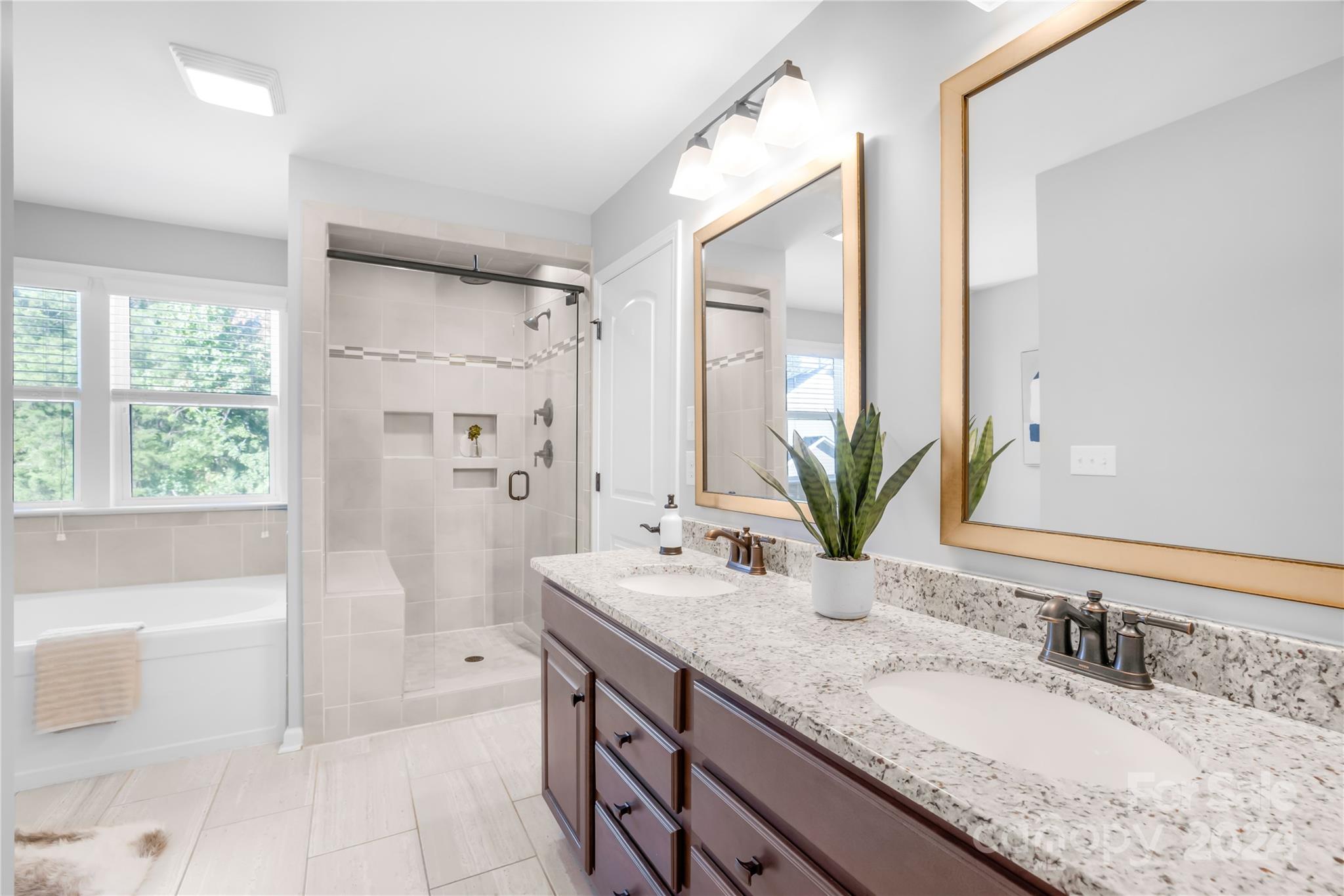 Lake Ridge - Residential