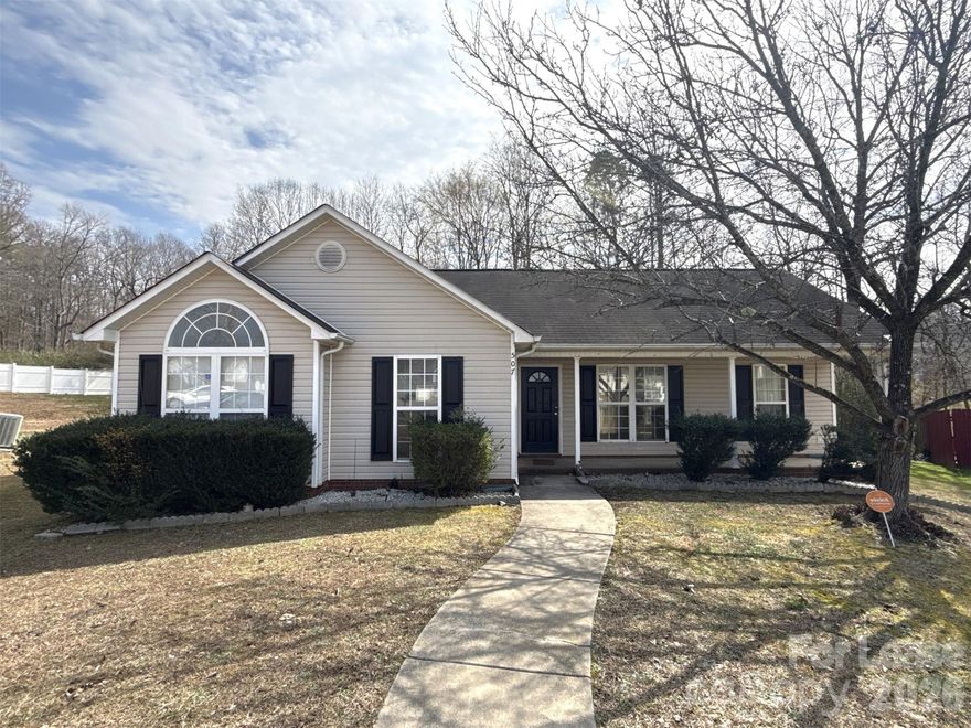 Beautiful home features a spacious living room and eat in kitchen. Nestled in the highly desirable Sadler Ridge community, this beautiful ranch-style home offers the perfect blend of comfort and convenience. Located just off I-485, it provides easy access to major interstates, shopping, and surrounding areas. Come inside to a spacious formal living room, perfect for relaxing evenings. The open-concept kitchen boasts tile flooring, granite countertops, ample cabinet space, and a separate pantry, with appliances included for your convenience. The primary suite is a true retreat, complete with a large closet and an ensuite bathroom featuring a garden tub, separate shower, and dual sinks. Enjoy the peaceful, wooded views from the back patio in this charming neighborhood. Conveniently located near Uptown Charlotte, Huntersville, Mt. Holly, Belmont, and Gastonia, with easy access to I-485 and major highways. No pets allowed.Renters Insurance is required. 
We strive to provide an experience that is cost-effective and convenient. That’s why we provide a Resident Benefits Package (RBP) to address common headaches for our residents. Our program handles pest control, air filter changes, utility set up, credit building and more at a rate of $40/month, added to every property as a required program. More details upon application. In addition to RBP, we provide access to liability insurance that meets your needs.