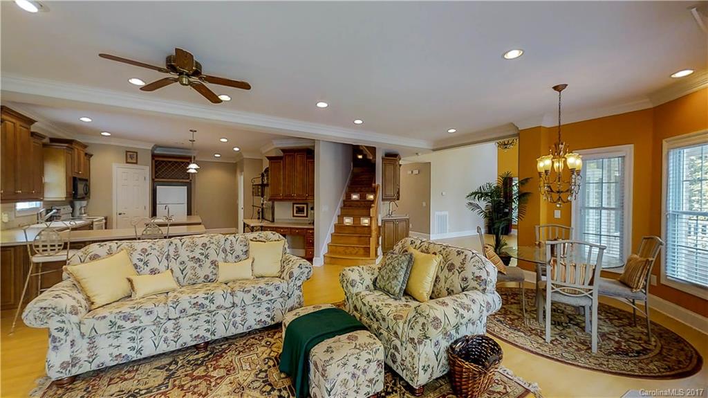 Debutary Pointe - Residential