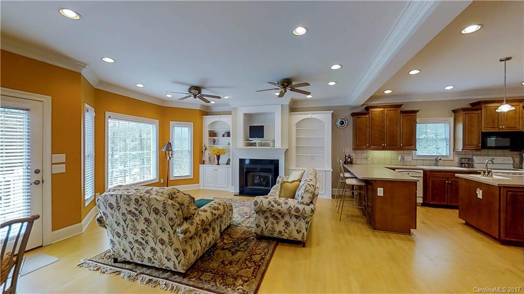 Debutary Pointe - Residential