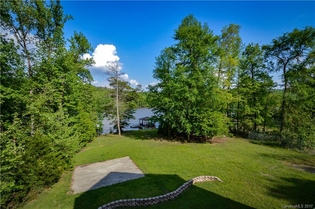 Debutary Pointe - Residential