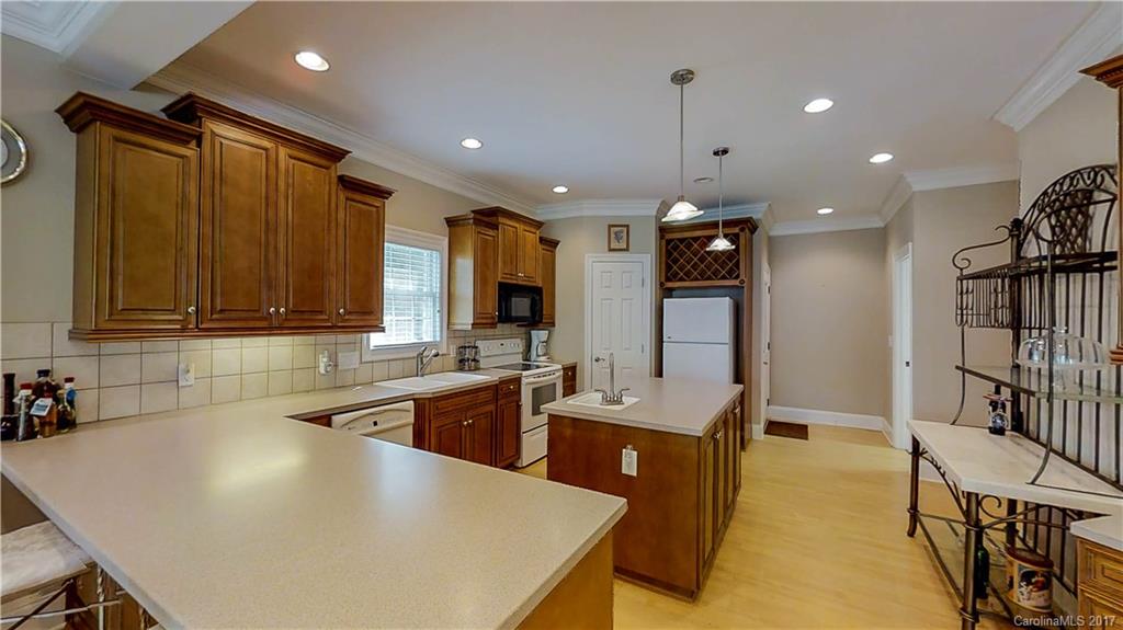 Debutary Pointe - Residential