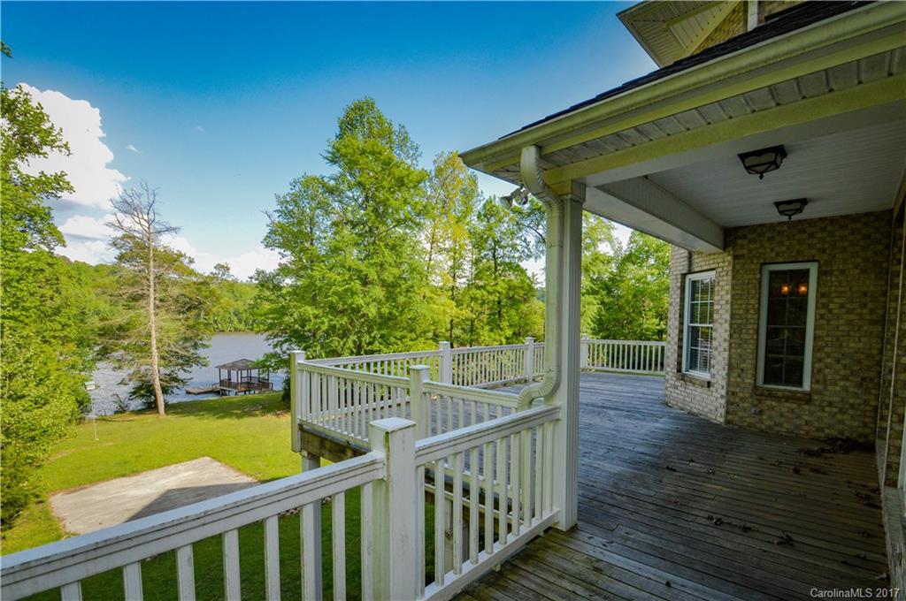Debutary Pointe - Residential