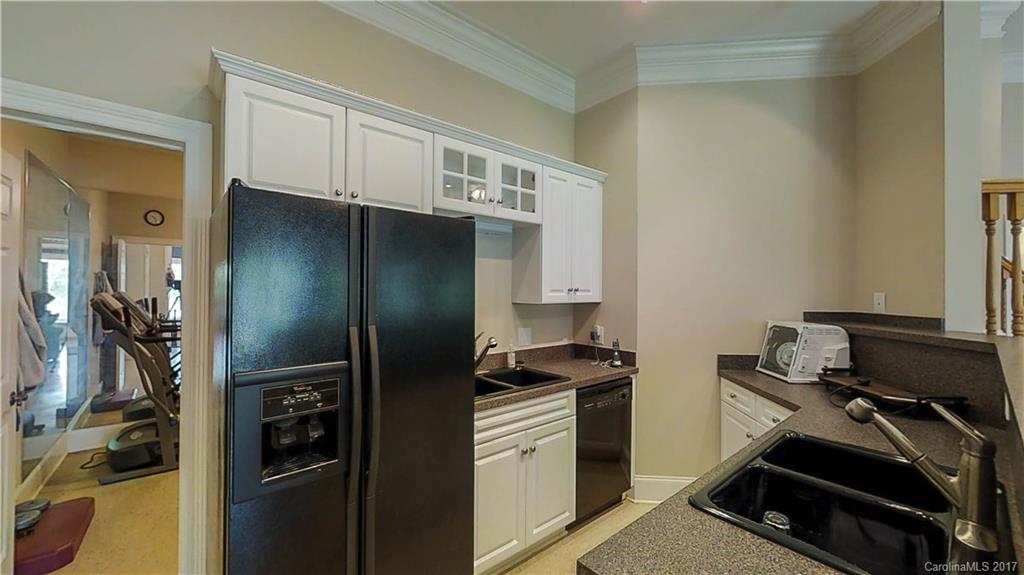Debutary Pointe - Residential