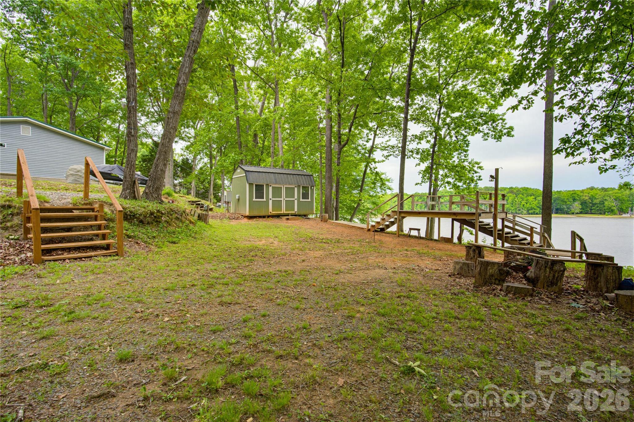 Lake Landing - Land