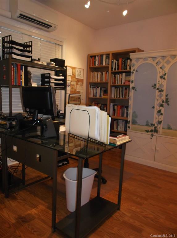 Elizabeth - Residential