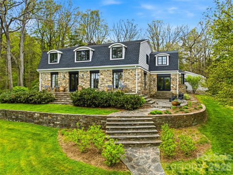 Photo of 10 Kalimar Heights, Hendersonville, NC 28739 (MLS # 4376746)