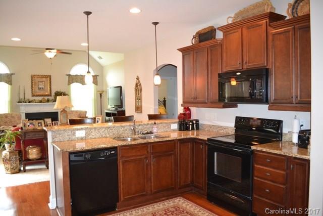 Stoneridge Lakes - Residential