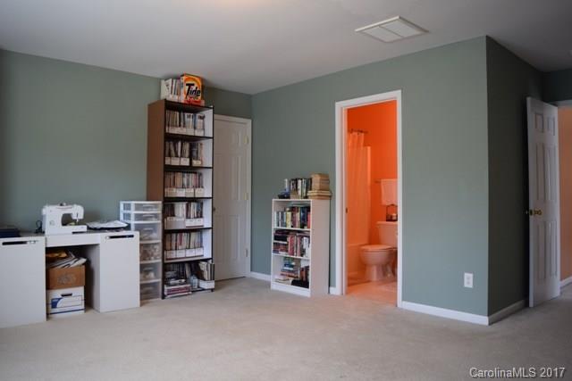 Hallmark Glen - Residential