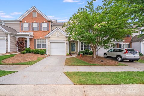 11714 Harsworth Lane Charlotte NC 28277