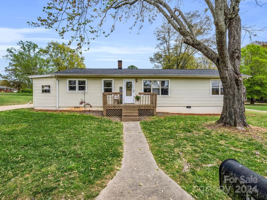 If you are looking for an older home thats full of charm, but need extra bedrooms and want country living, yet close to town, you have found your dream come true! This home has a nice family room that opens up to a remodeled kitchen and mudroom/laundry area. There was an addition done in 2012 that added a primary bed/bath with walk-in closet, along with 2 more large bedrooms. The original part of the home has 3 more bedrooms and a full bathroom. Out back you will find a detached garage that is heated/cooled and another small storage shed that conveys. Do not forget the great backyard with a wooden treehouse just waiting for those summer evenings. Close to the Rail to Trail in Forest City for weekend bike rides.