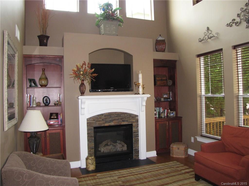 Macaulay - Residential Lease