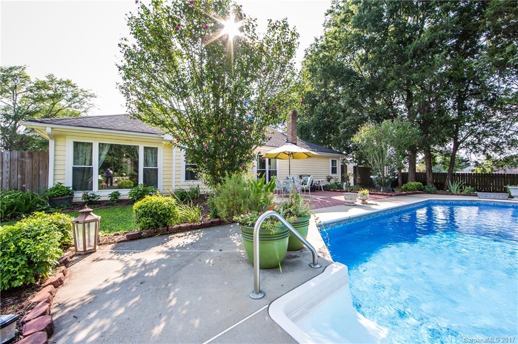 Planters Row - Residential