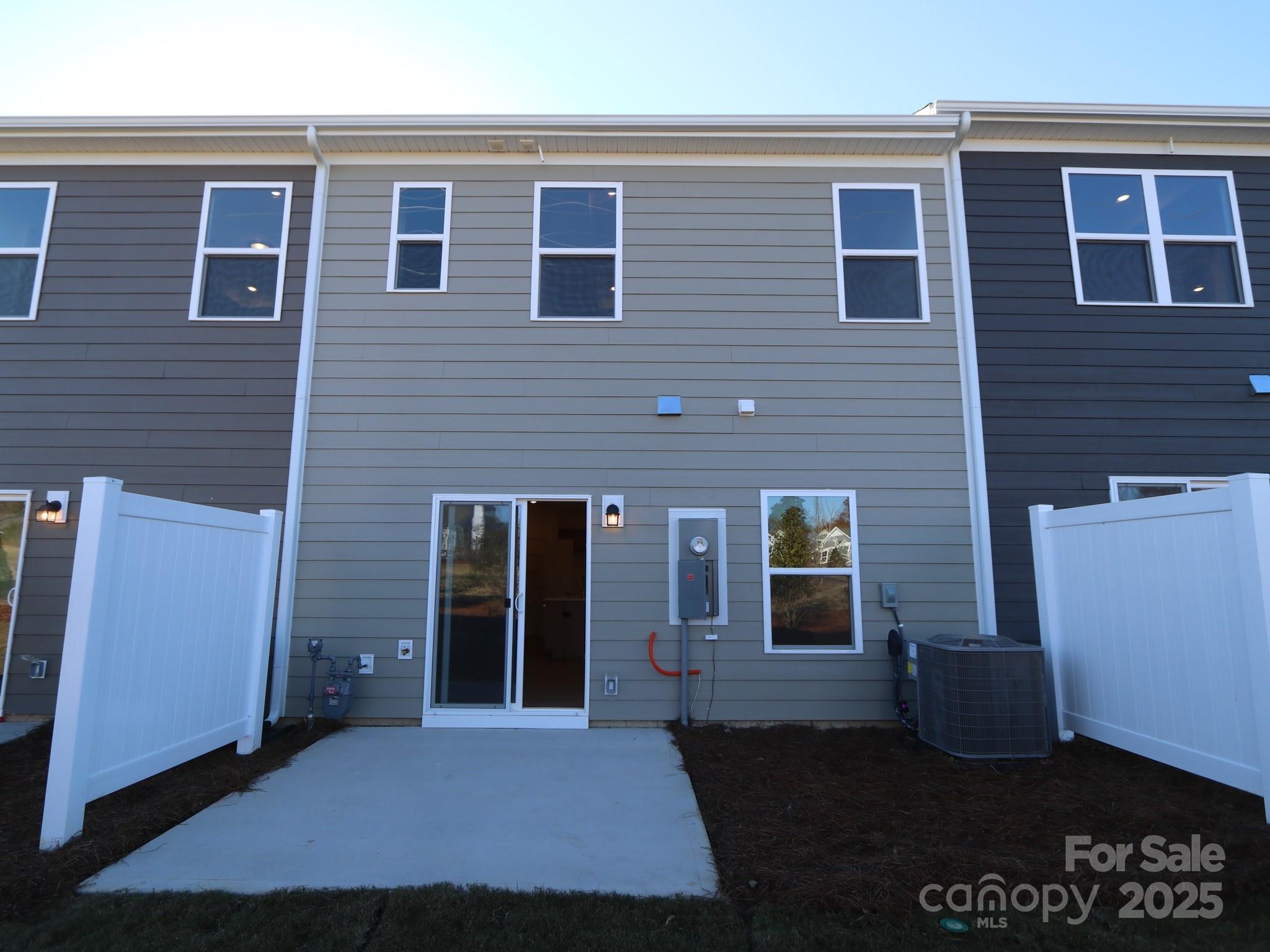 1018 Overbrook Place