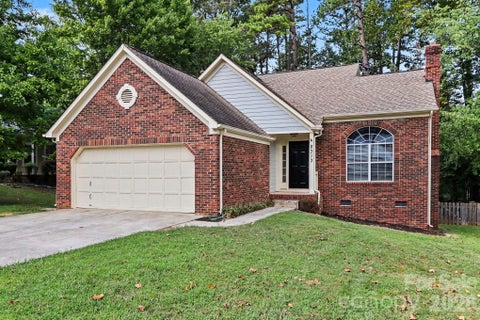 Photo of 8313 Belstead Brook Court, Charlotte, NC 28216 (MLS # 4423497)
