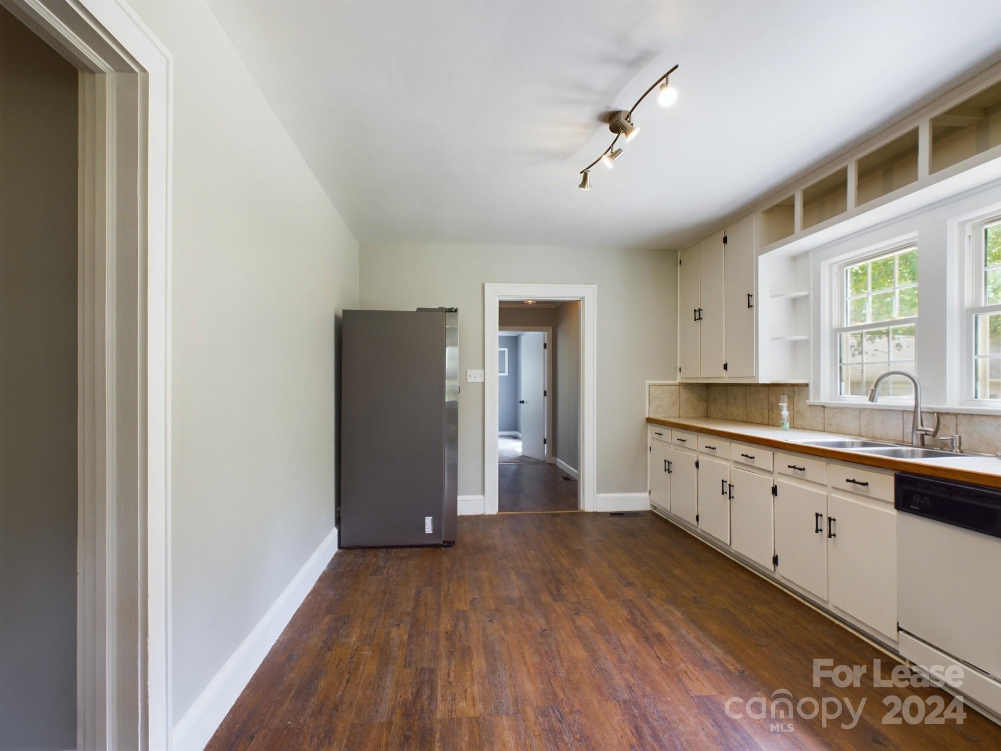 None - Residential Lease