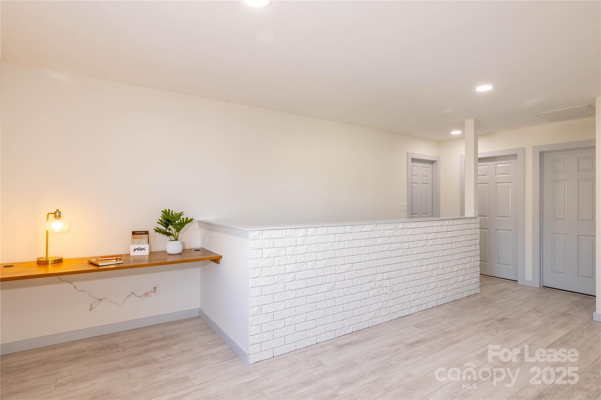 Mill Creek Falls - Residential Lease