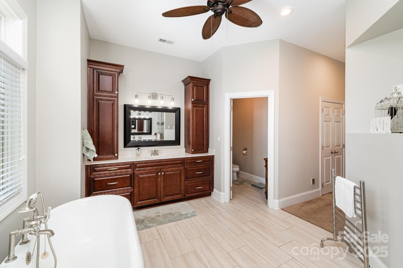 Lake Club Commons - Residential