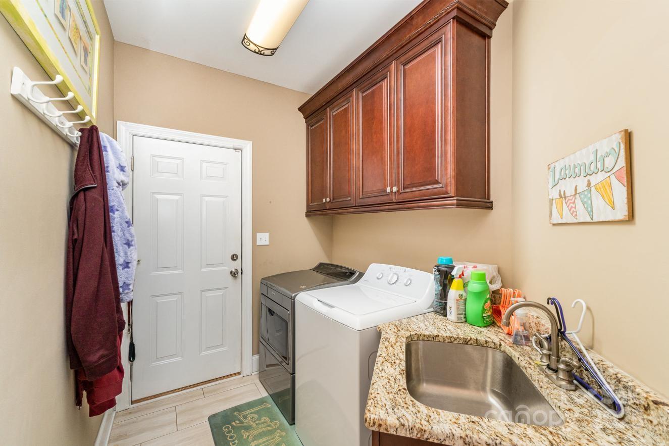 Lake Club Commons - Residential