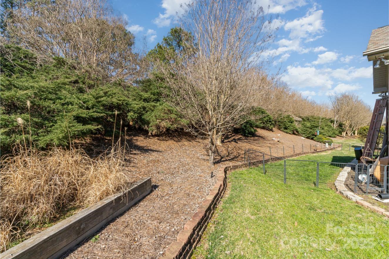 Lake Club Commons - Residential