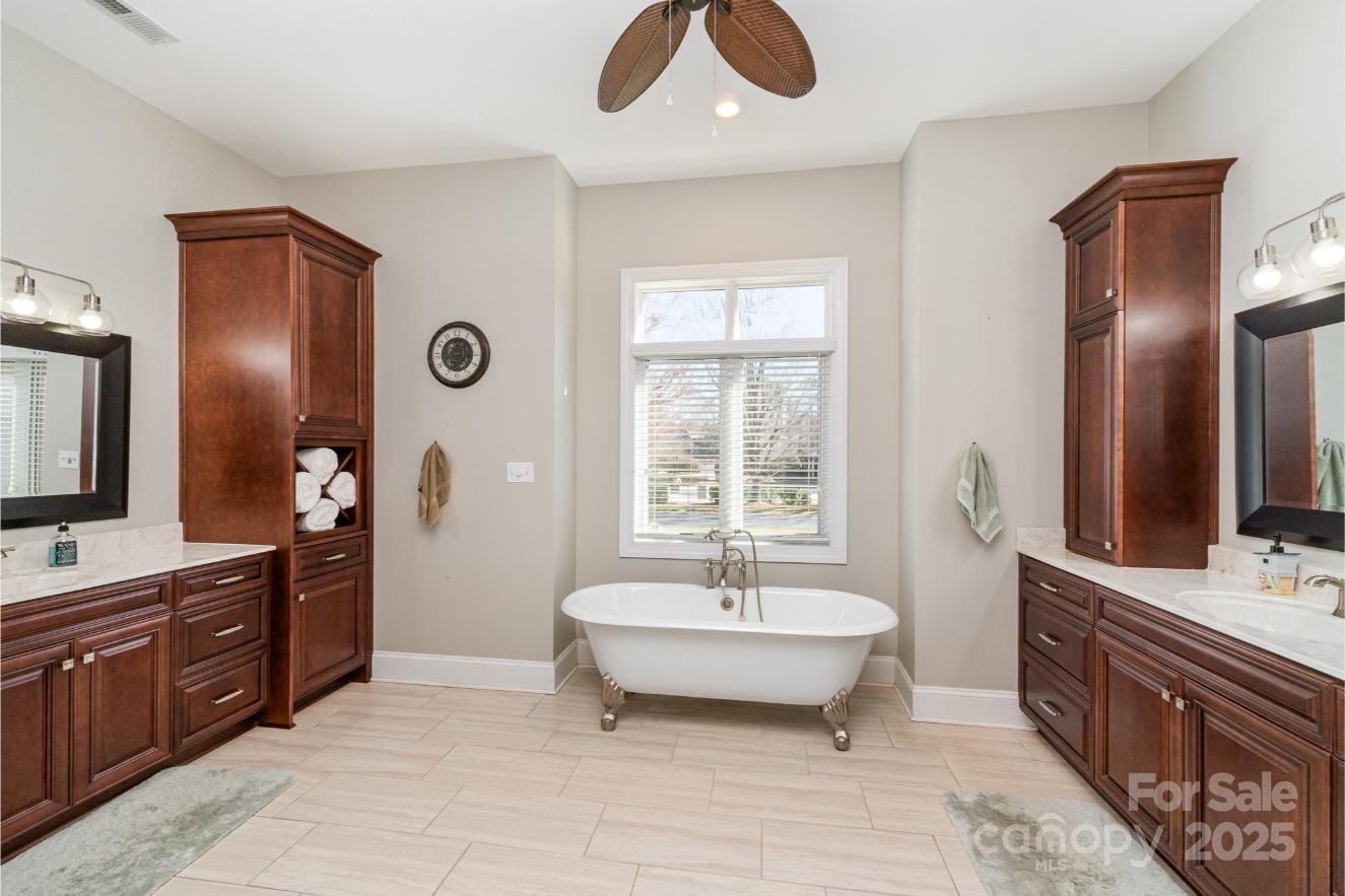 Lake Club Commons - Residential