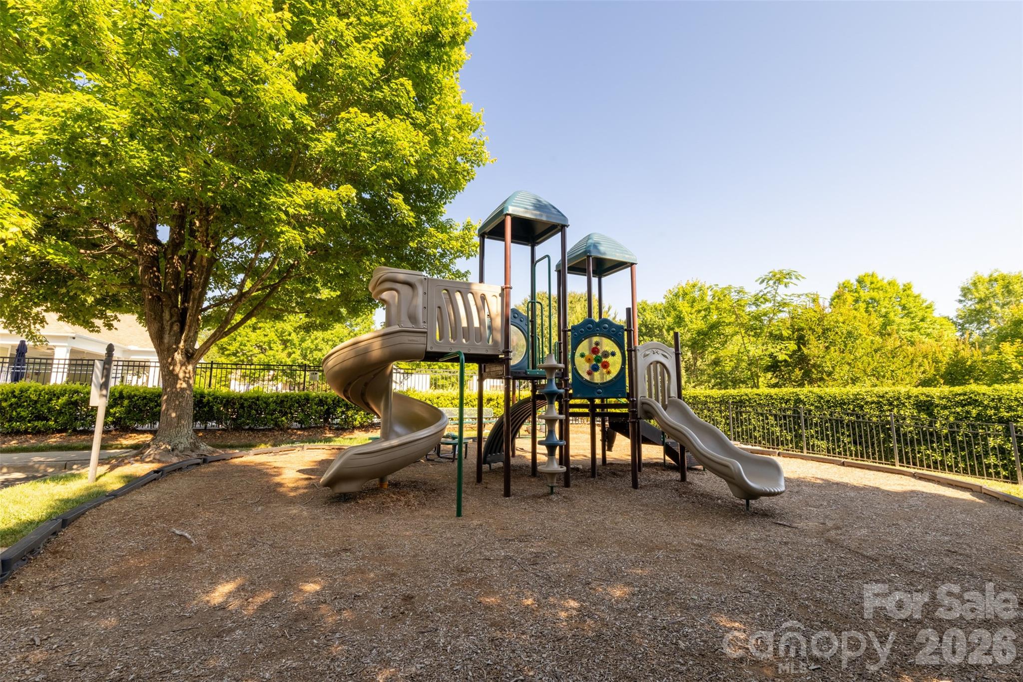 Ridge Pointe - Residential