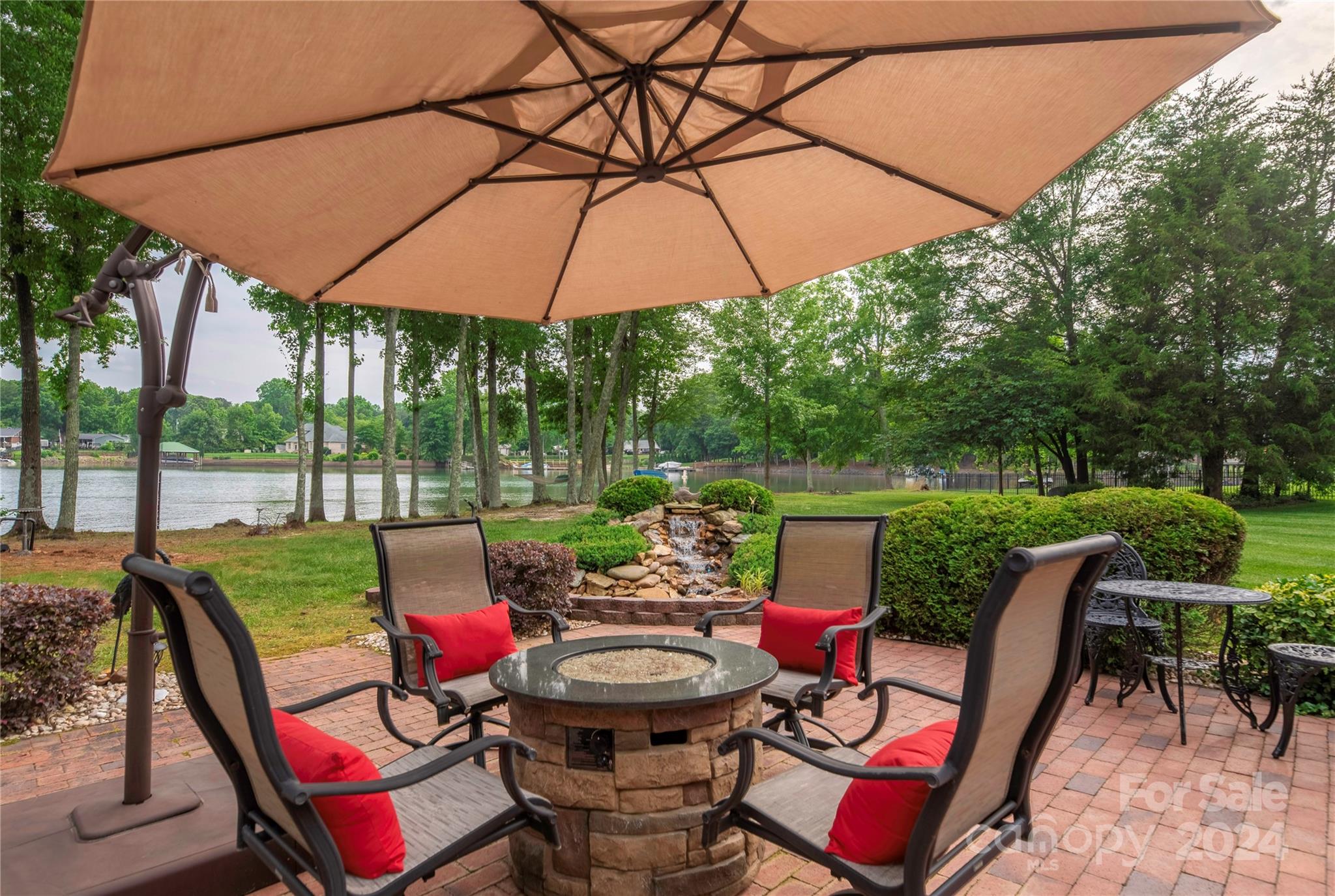 Gabriels Point - Residential