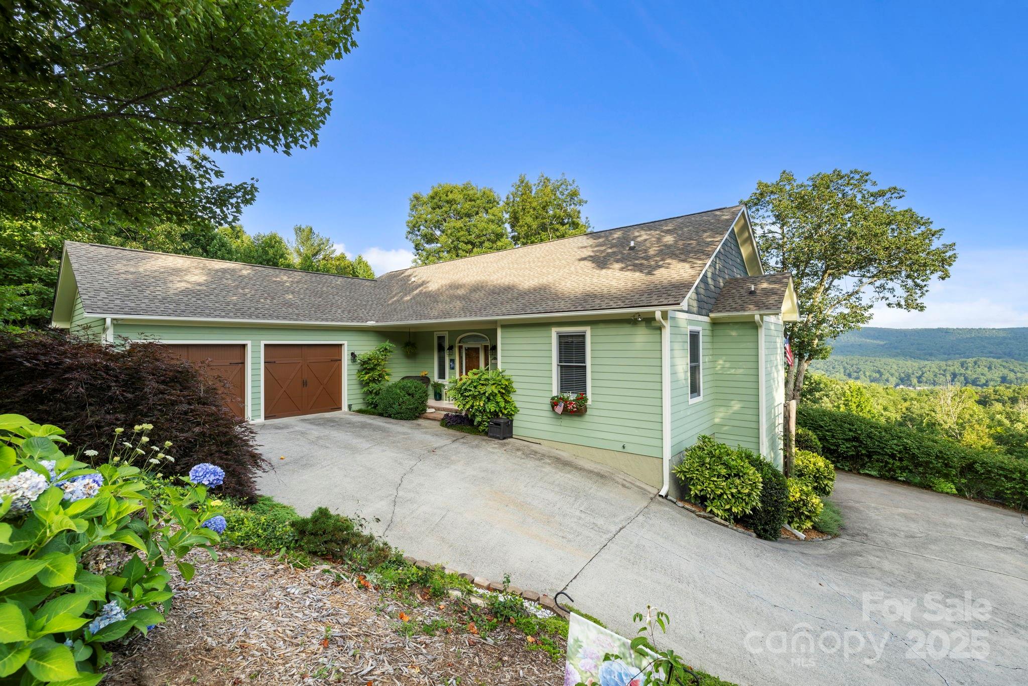 Hawks Point - Residential