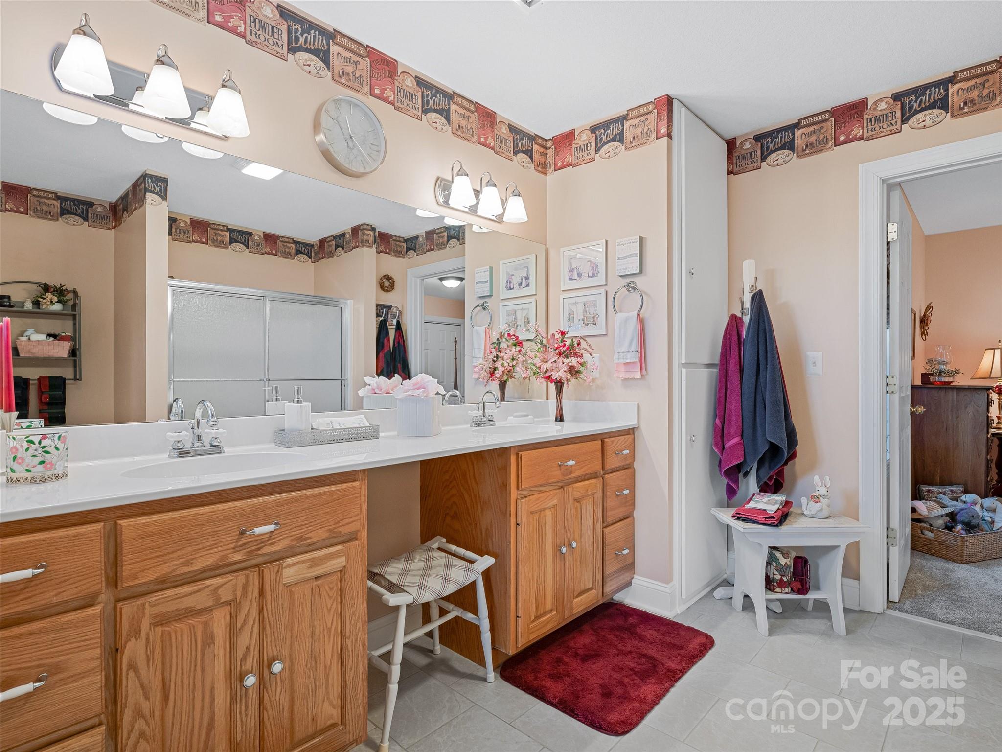 Hawks Point - Residential