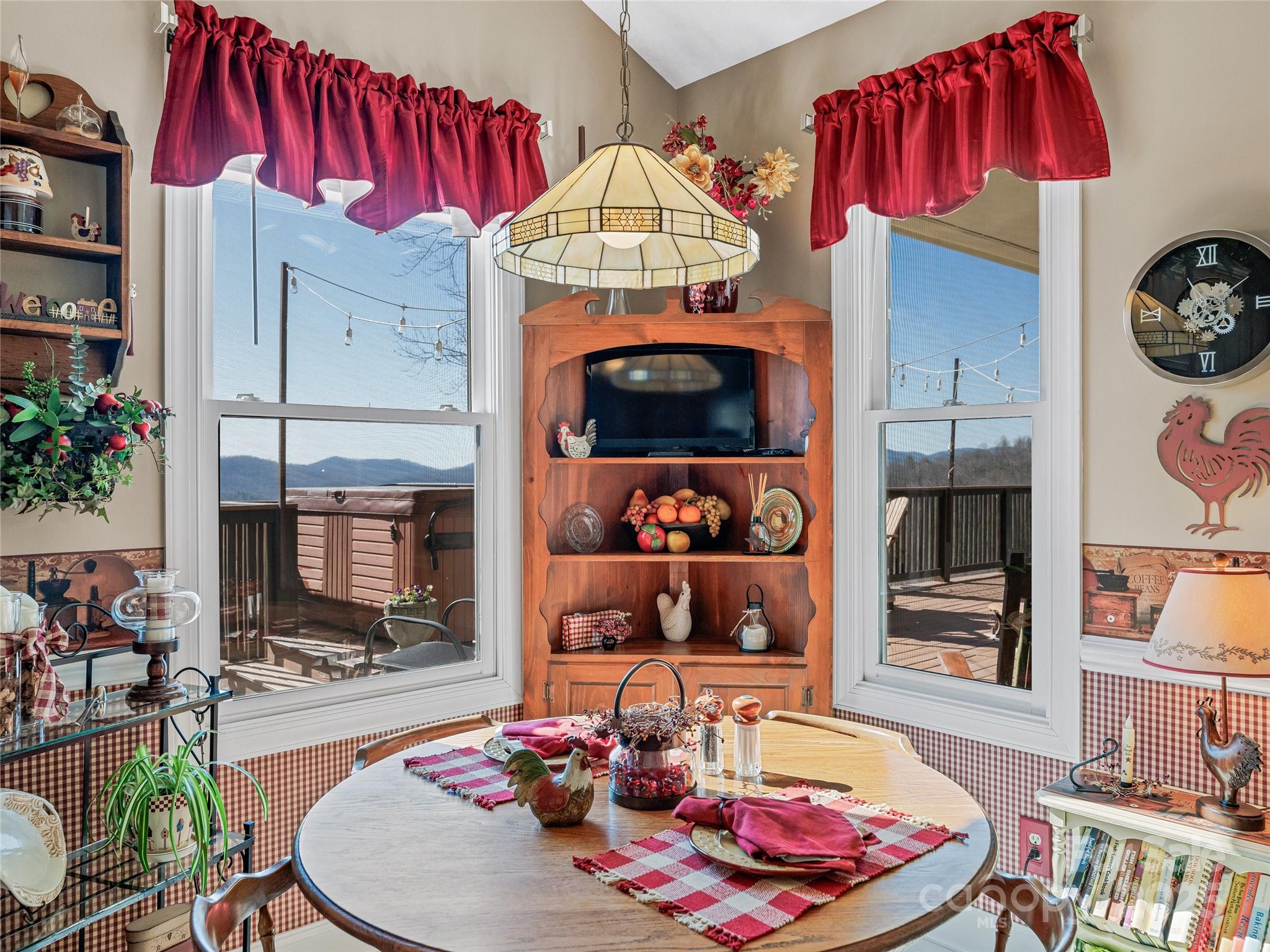 Hawks Point - Residential