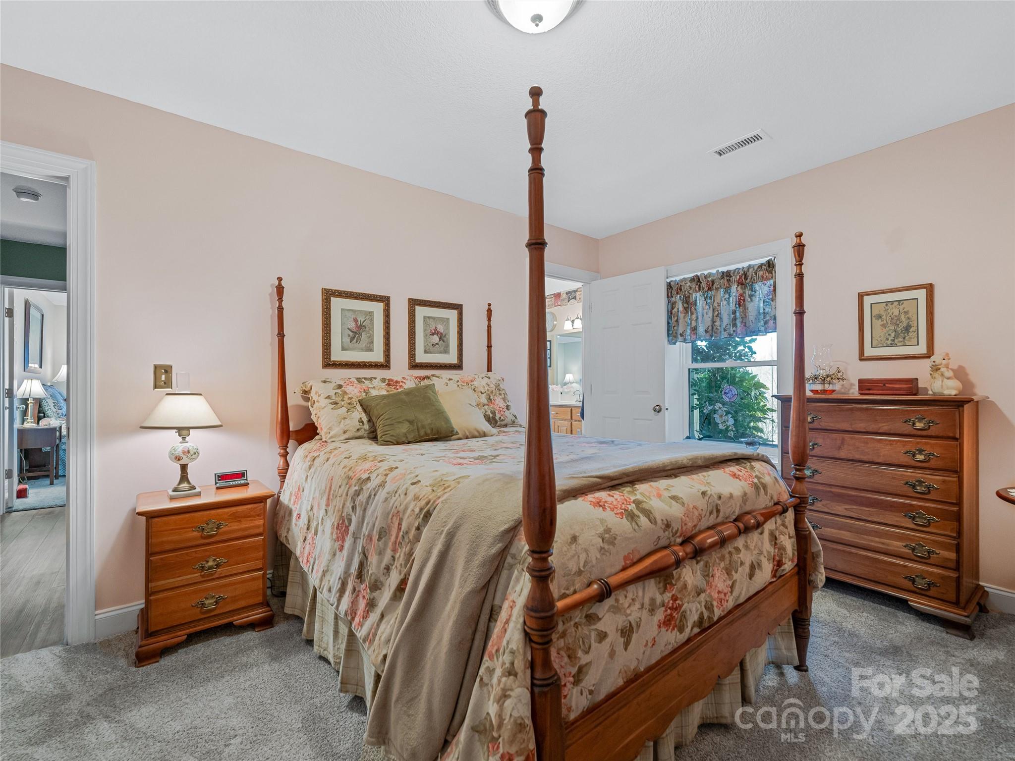 Hawks Point - Residential