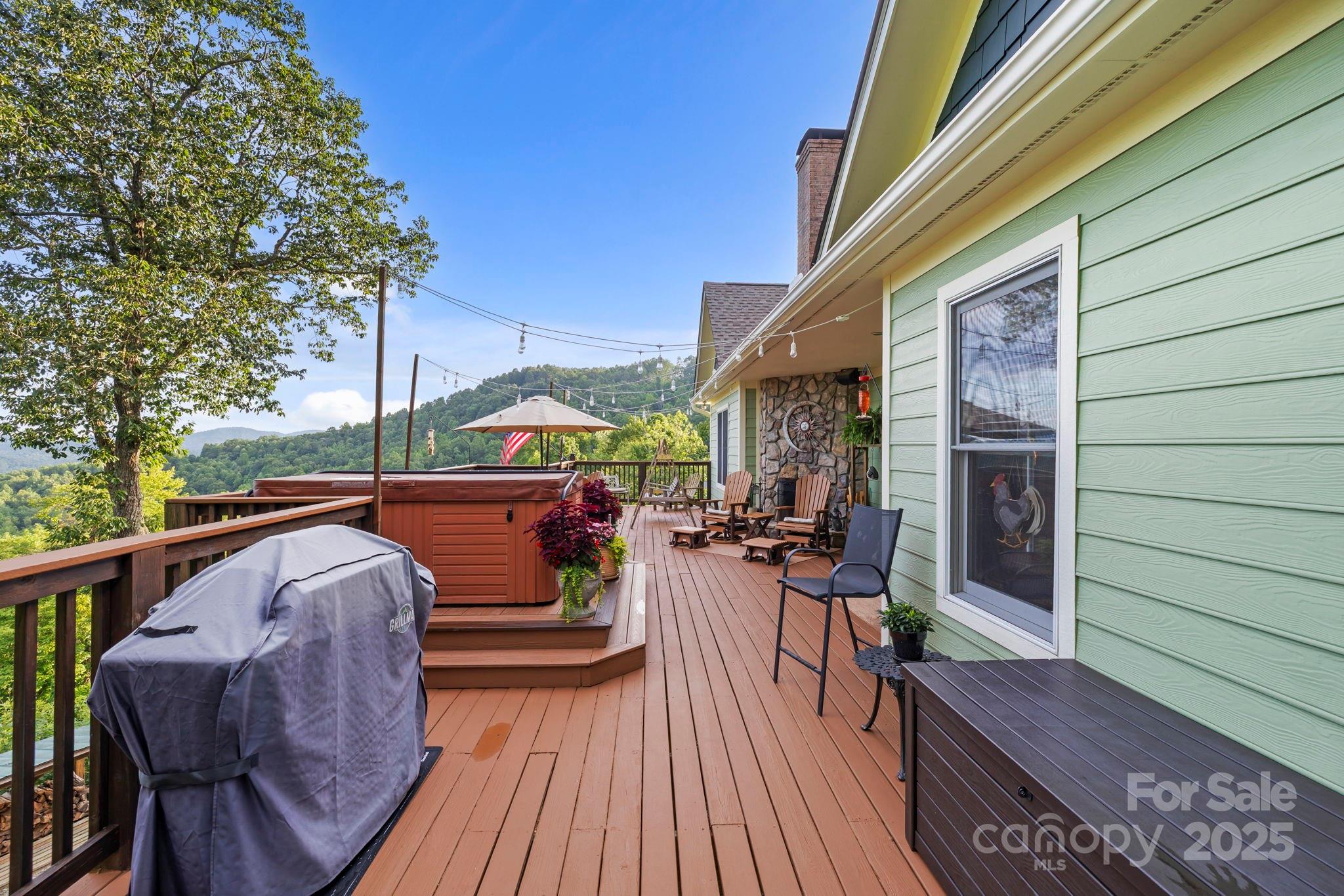 Hawks Point - Residential