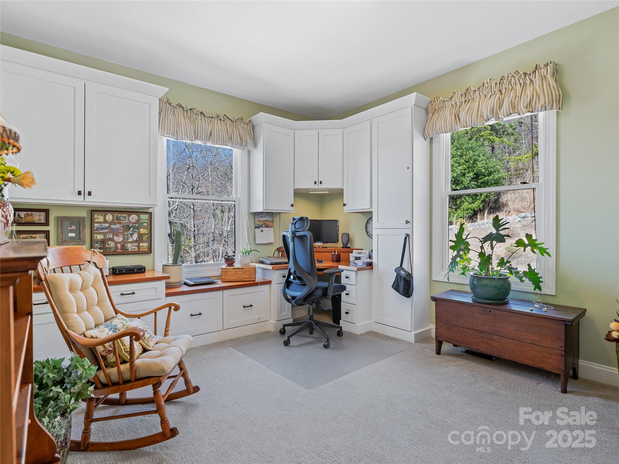 Hawks Point - Residential