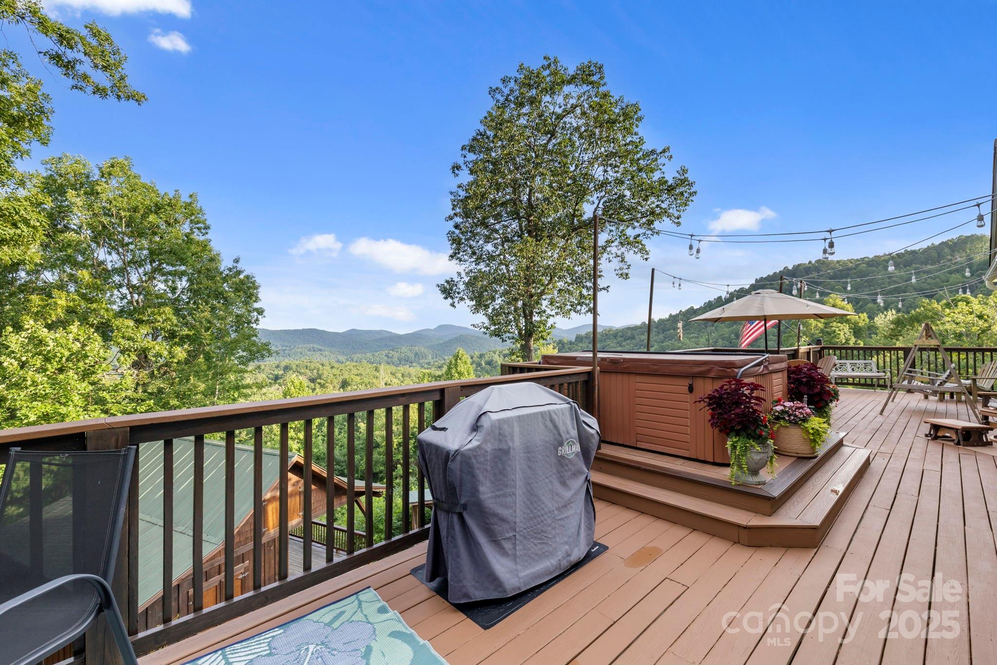 Hawks Point - Residential