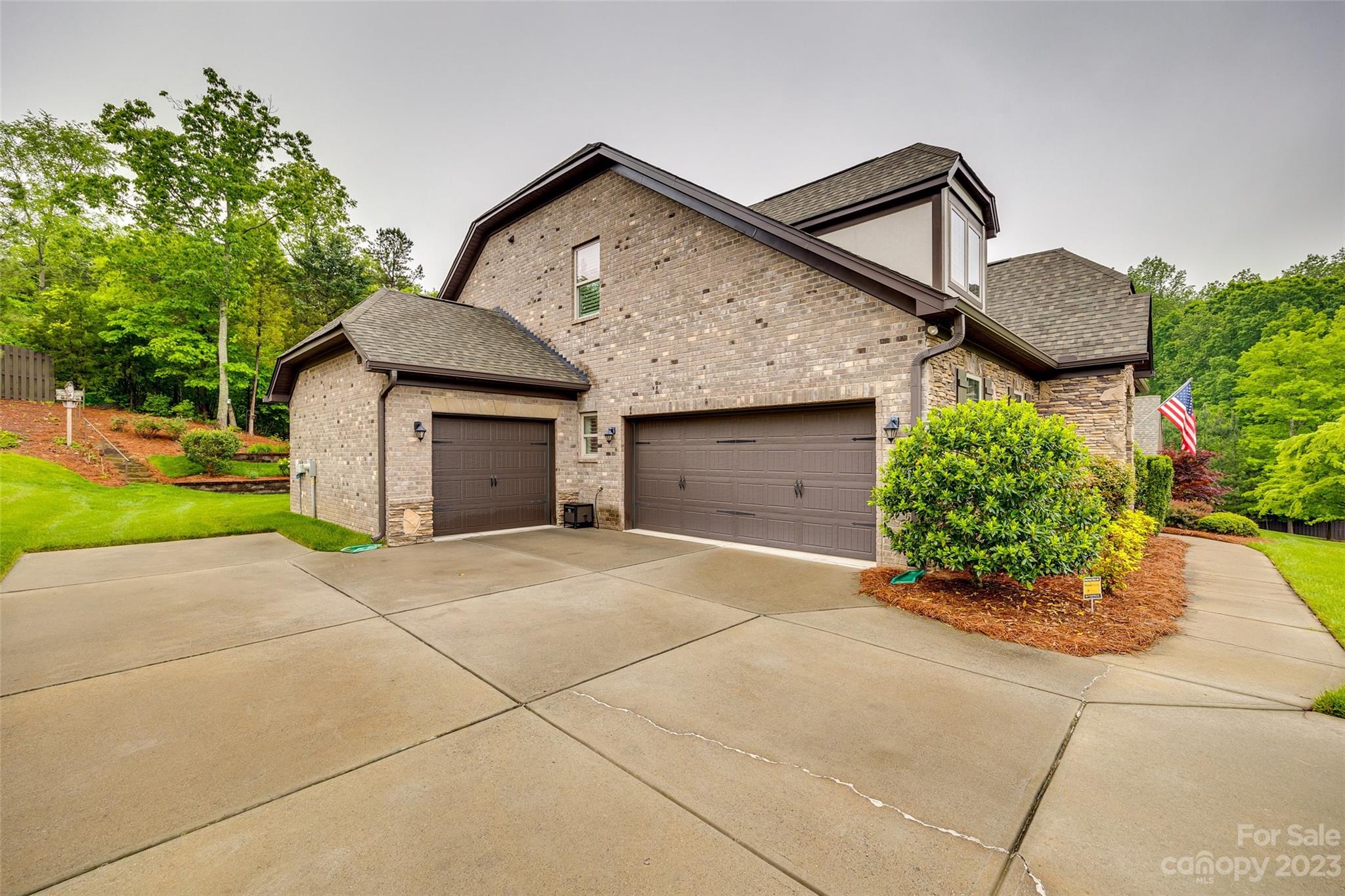 Barber Rock - Residential