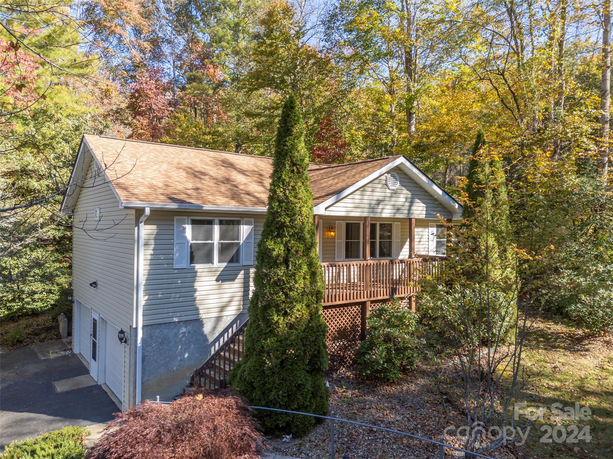 103 Lone Eagle Lane
