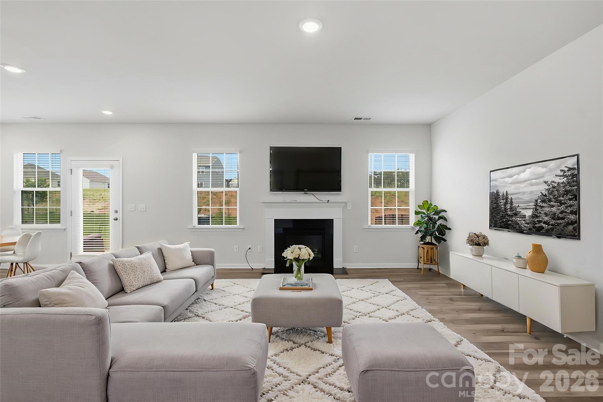 7412 Echoing Hills Lane